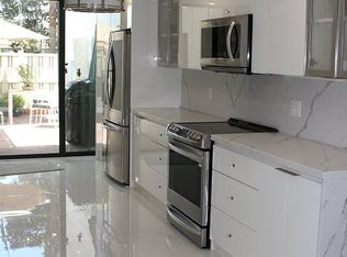 706 Bridgewood Dr, Boca Raton, FL 33434