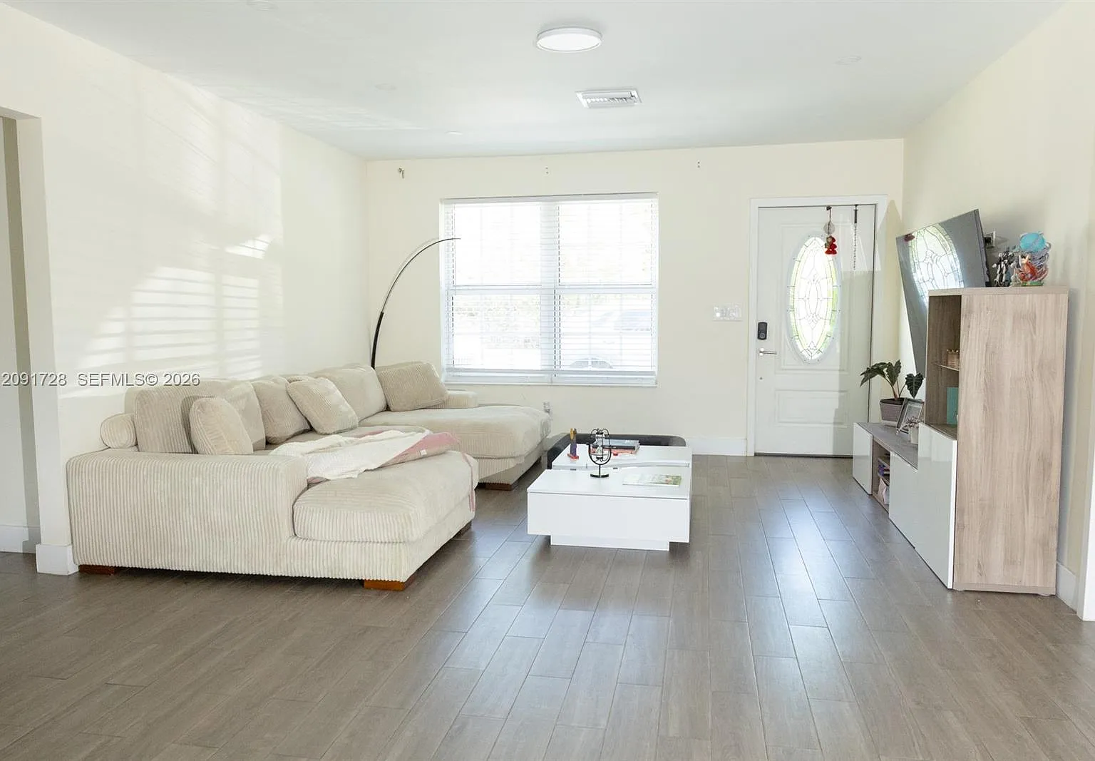Country Club Homes — Photo 4