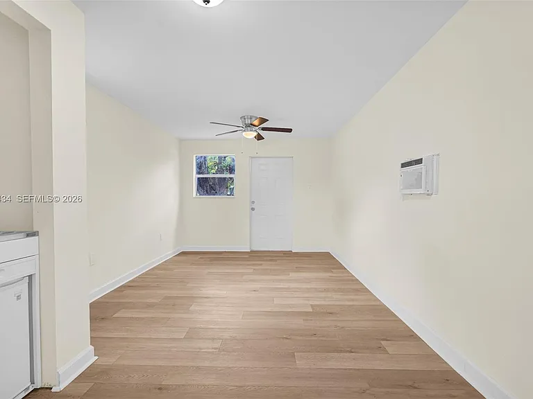 299 NW 43rd St — Photo 11