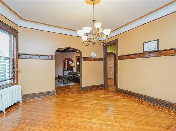 33 Wellington Court image 10 of 39