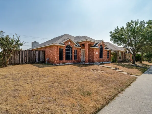 1518 Summers Dr, Cedar Hill, TX 75104