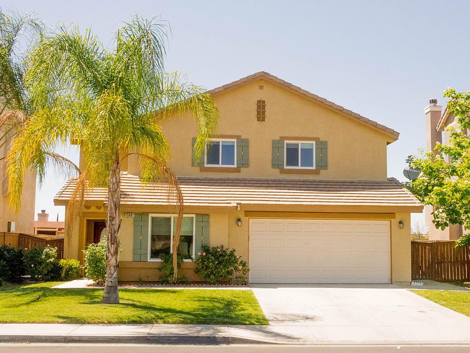 1st image of 15881 La Costa Alta Dr