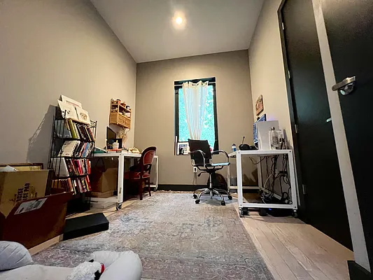 Rented by Pear NYC LLC | media 17