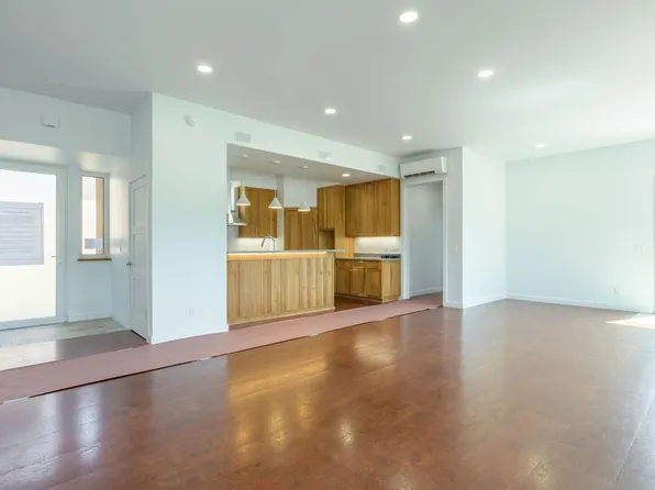 419 Valverde Commons Dr, Taos, NM 87571