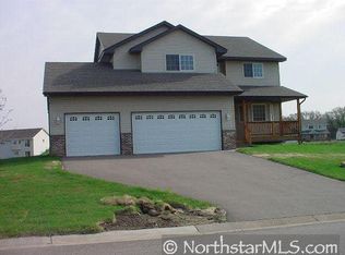 724 Elms Lake Rd SE, Cambridge, MN 55008