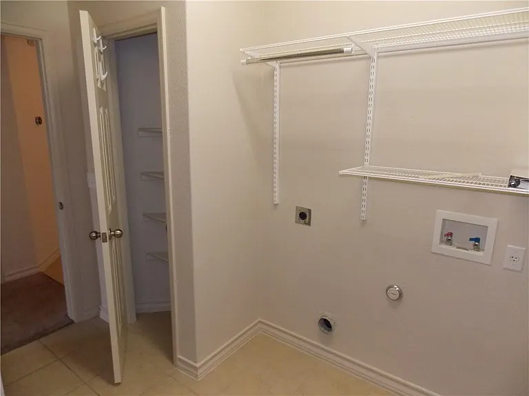 20961 Mandrake Dr — Photo 33