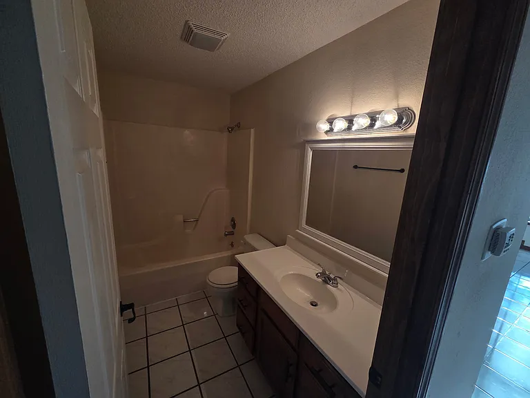 528 Wood Thrush St — Photo 8