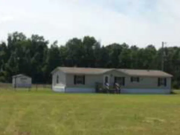 82 Glory Ln, Tifton, GA 31793