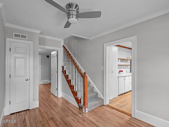 5th image of 109 N Harding Street