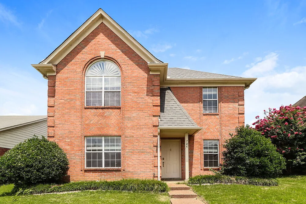3 bed, 2.5 bath, 1500 sqft, $1,700 — Photo 1