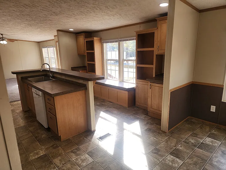1044 Hamlets Chapel Rd — Photo 8