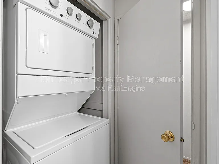 2628 E Wellesley Ave #1 — Photo 14