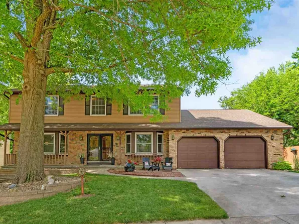 2259 Cae Dr, Iowa City, IA 52246