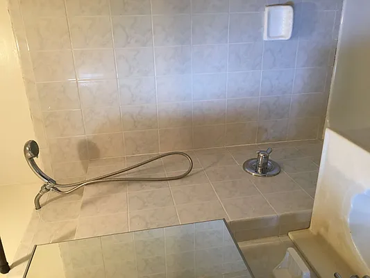 Rented by Melissa Conanan, LREB | media 1