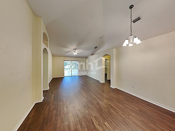 5th image of 6946 Crown Lake Dr