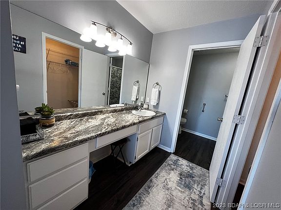 4th image of 4897 Bridgepointe Dr Unit 131
