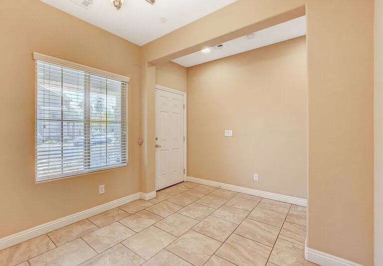 1074 Fish Pond Ave — Photo 9