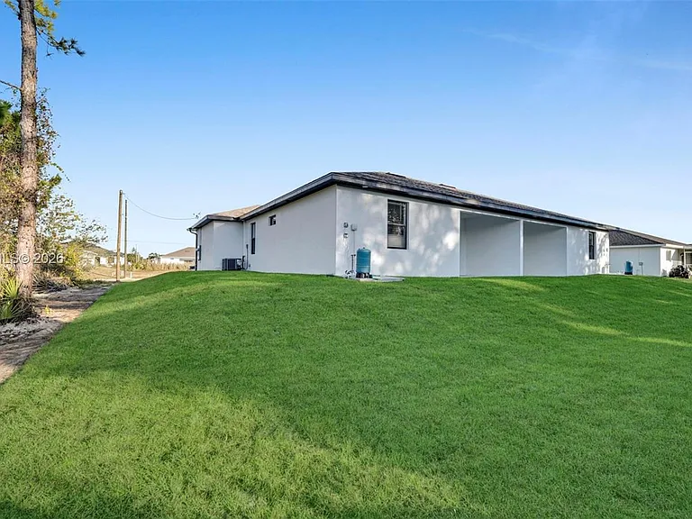 4982 Fairway Ct — Photo 4
