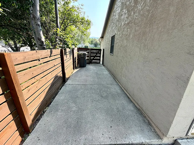 1800 E 6th Ave — Photo 15