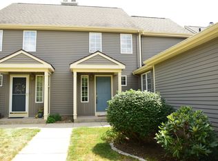 8 Chelsea Rd, South Glastonbury, CT 06073