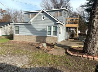 9653 Island Dr, Algonac, MI 48001