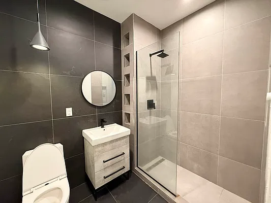 Rented by ERNY LLC | media 34