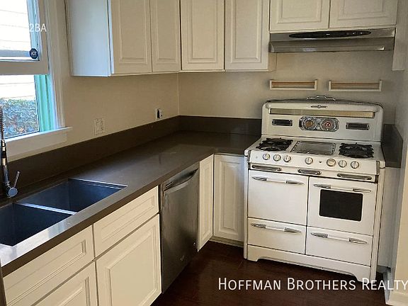 5th image of 322 N Burlington Ave #A