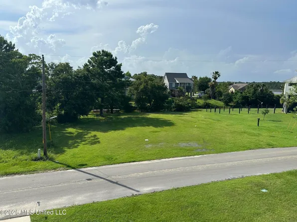 15624 Joan D Arc St, Biloxi, MS 39532
