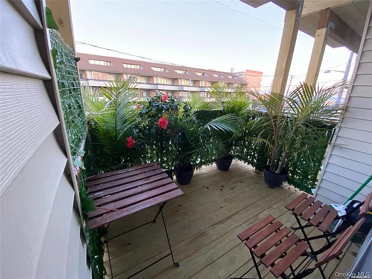 81 Pacific Blvd #3 — Photo 12