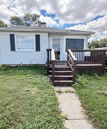 3rd image of 1329 Neubert Ave