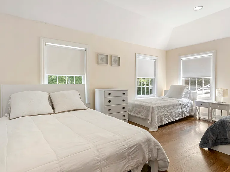 16 Alexis Ct — Photo 17