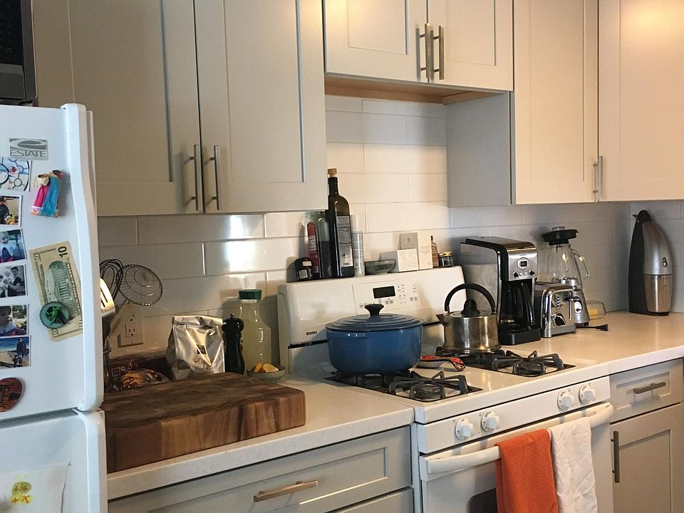 Newly remodeled kitchen.