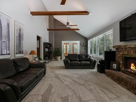 5th image of 16932 Forest Lake Dr