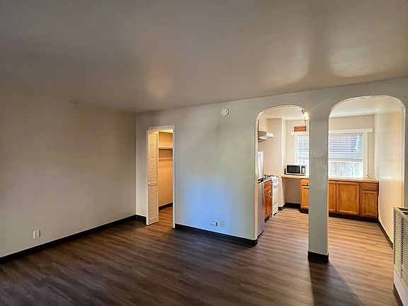 5th image of 1222 Sierra Blvd APT 4