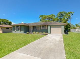 2565 SE Dogwood Ave, Port Saint Lucie, FL 34952
