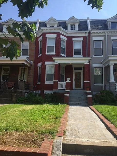 Large, sunny front yard