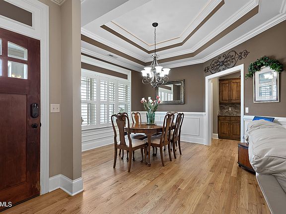 4th image of 8593 Seven Lakes Dr