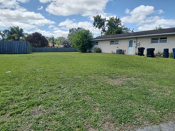 4th image of 1456 Meadowbrook Rd NE