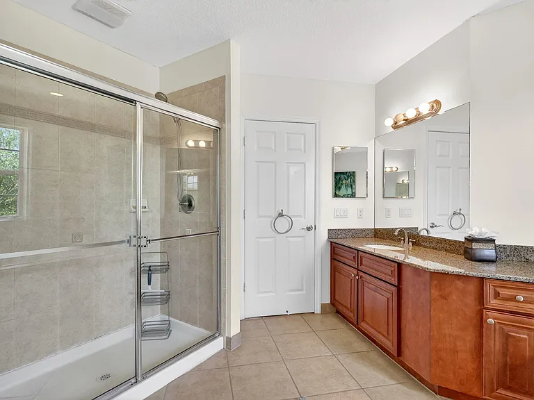 540 SW Akron Ave — Photo 20