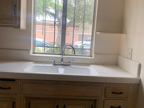 3rd image of 35 El Nido Ave APT 1