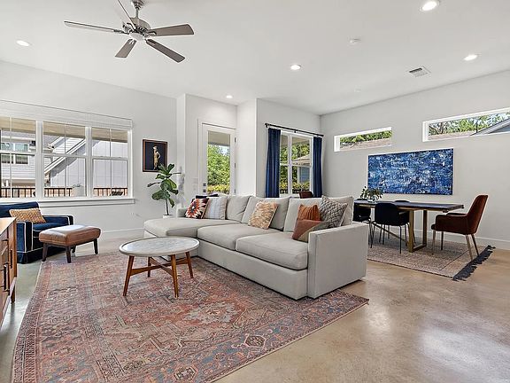 3rd image of 5510 Woodrow Ave #1