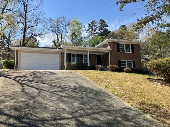 490 Larchmont Dr NW, Atlanta, GA 30318