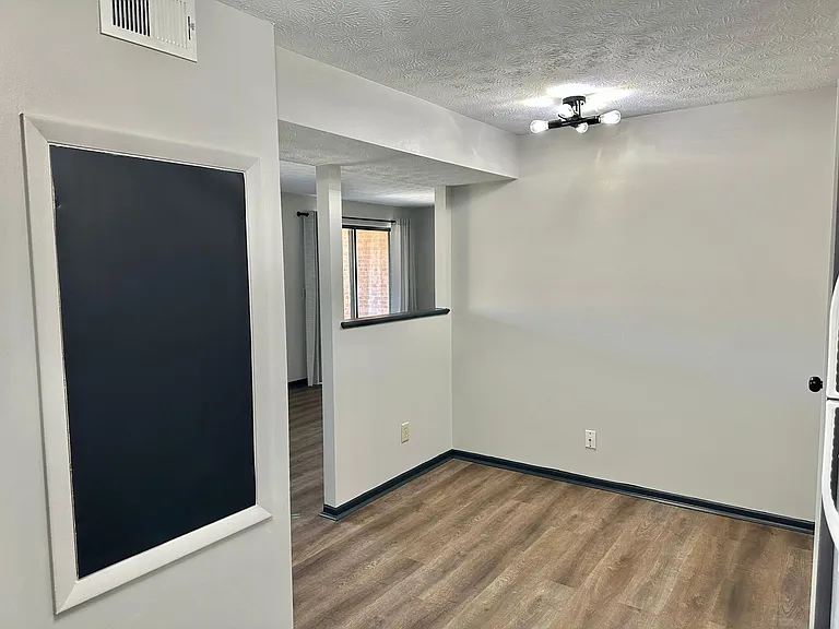6485 Cheviot Rd #8 — Photo 8