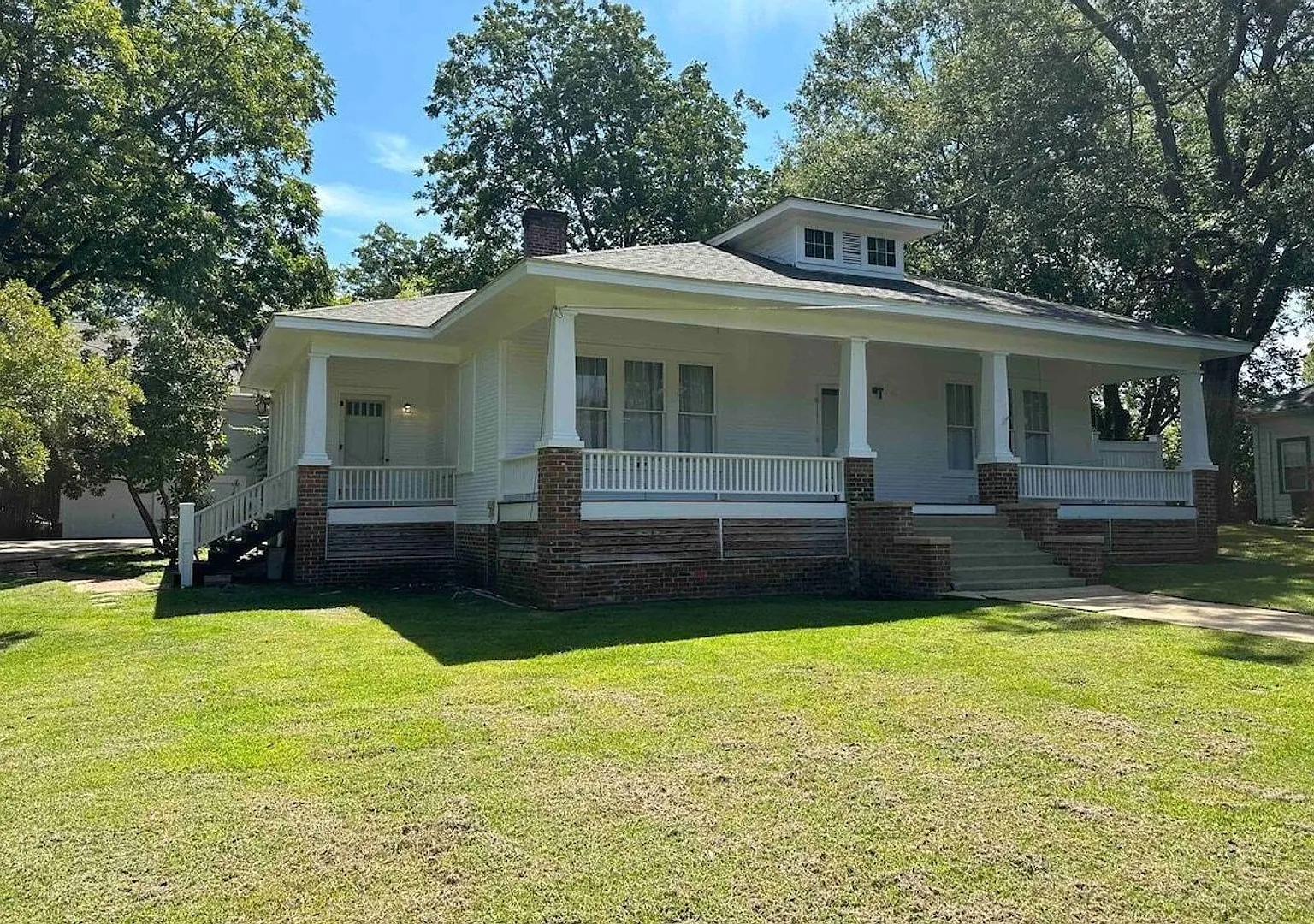 Bully Belle Properties — Photo 1