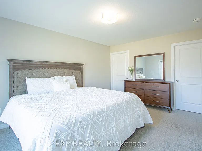 17 Harlequin Ct — Photo 15