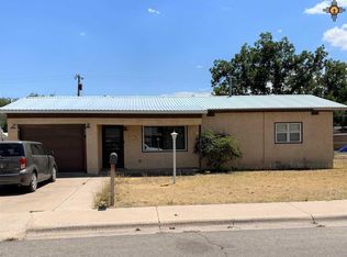 907 W Sears Ave, Artesia, NM 88210