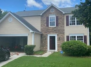 1212 Royal Ives Ct, Lawrenceville, GA 30045