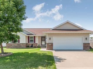 1510 49th St, Marion, IA 52302