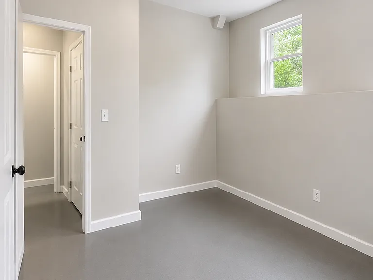 998 Center St NW #D — Photo 13
