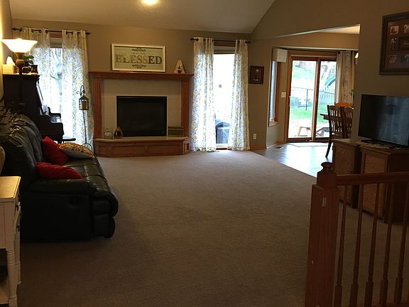 5th image of 118 Longwood Dr
